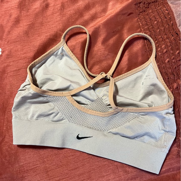 Nike Indy Nike Indy Light-Support Seamless Sports Bra - Picture 3 of 3